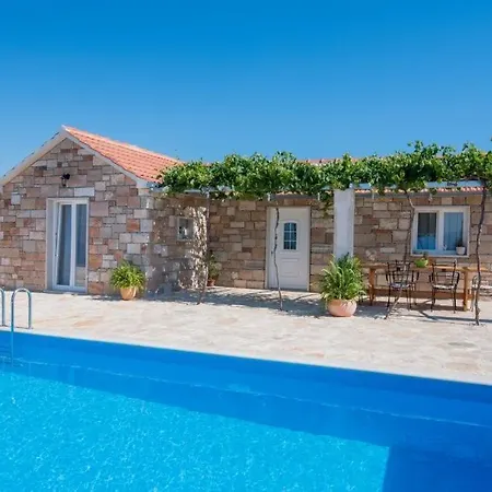 My Summer House 3*